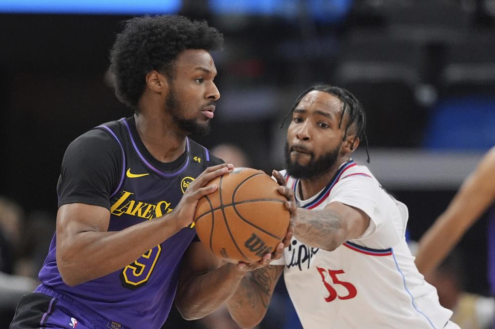 在进攻端 在进攻端